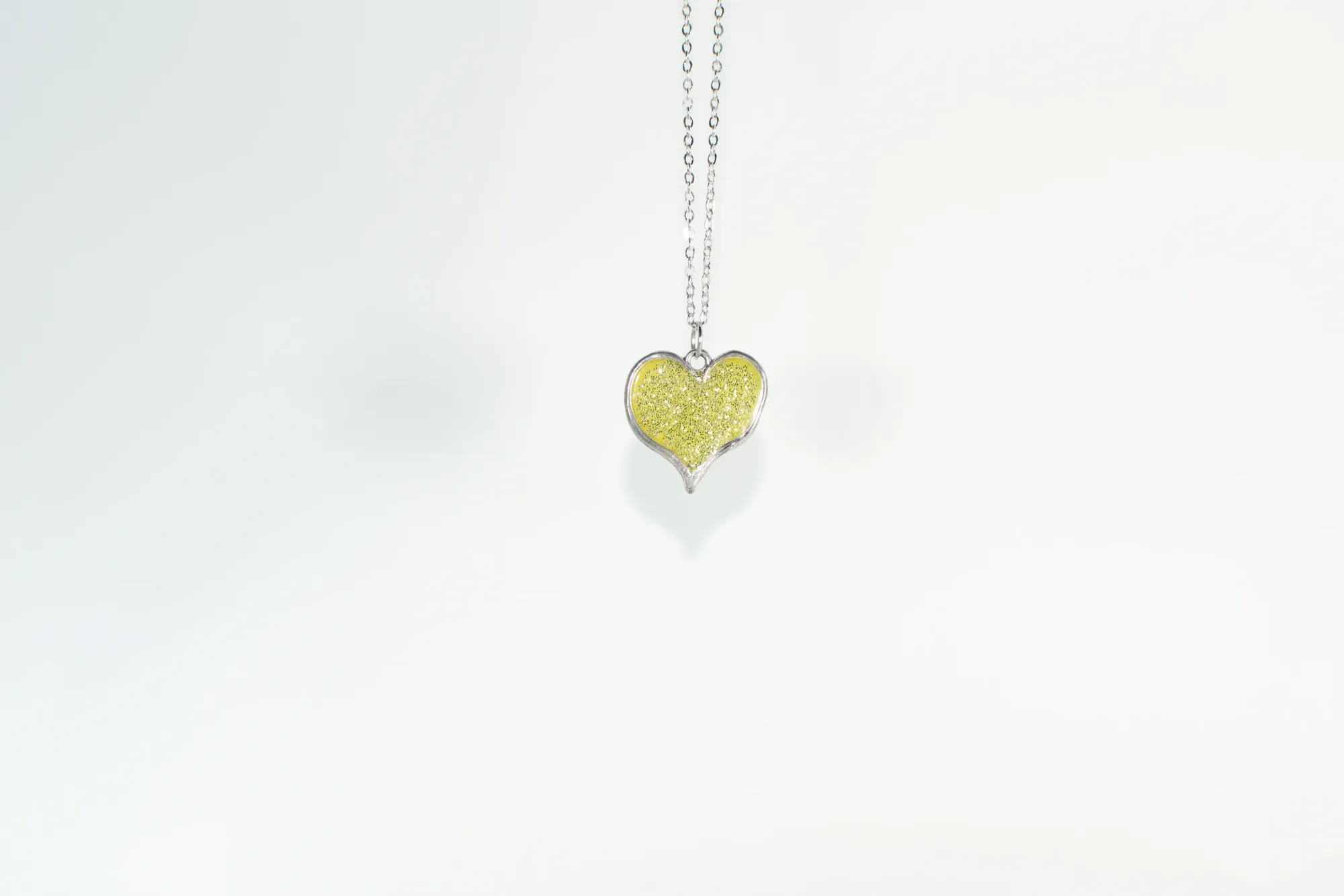 Molten-glass necklace [Yellow heart]